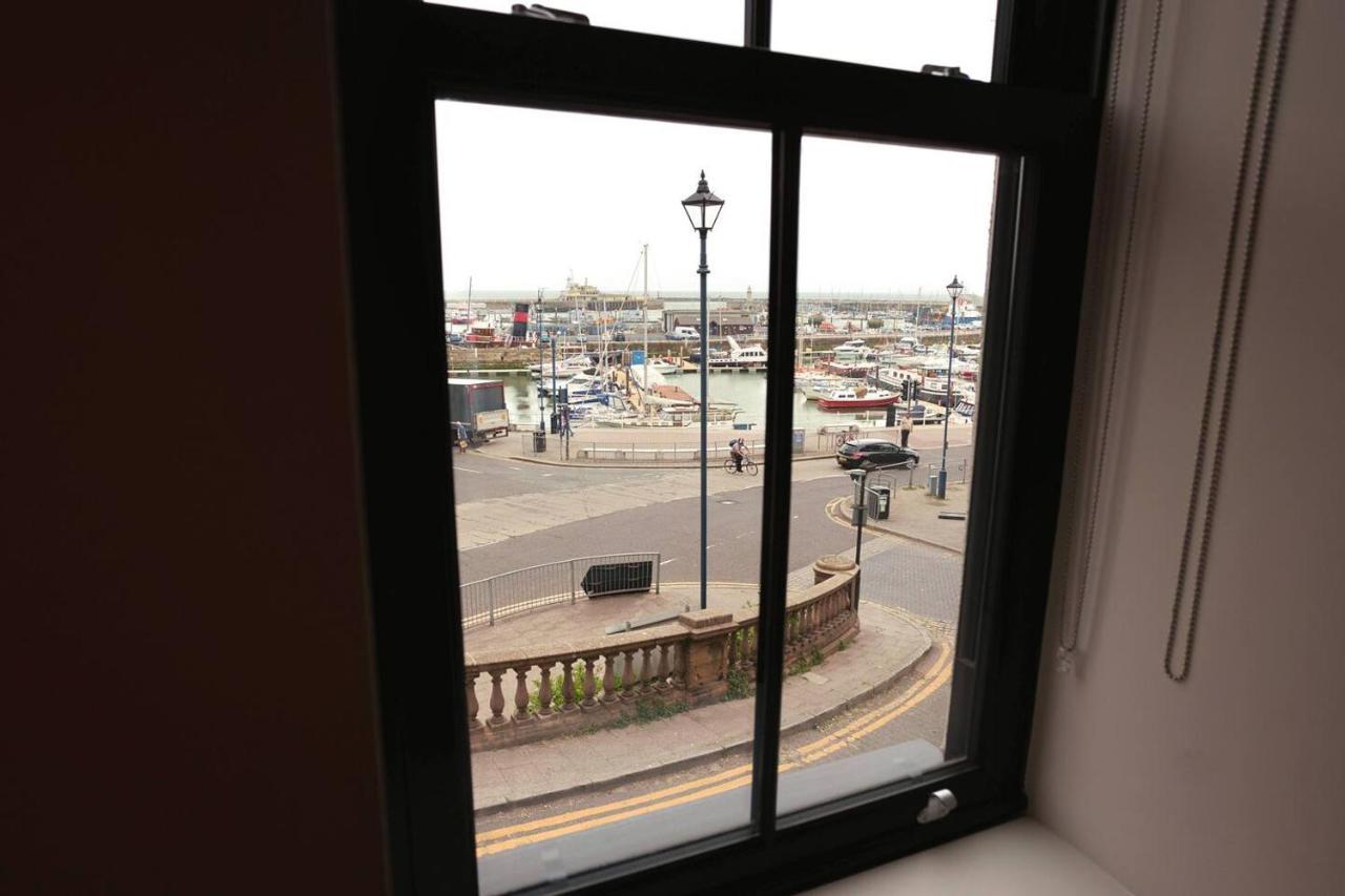 Sohot Stays The Royal Suite Harbour Views Sleeps 4 Ramsgate Eksteriør billede